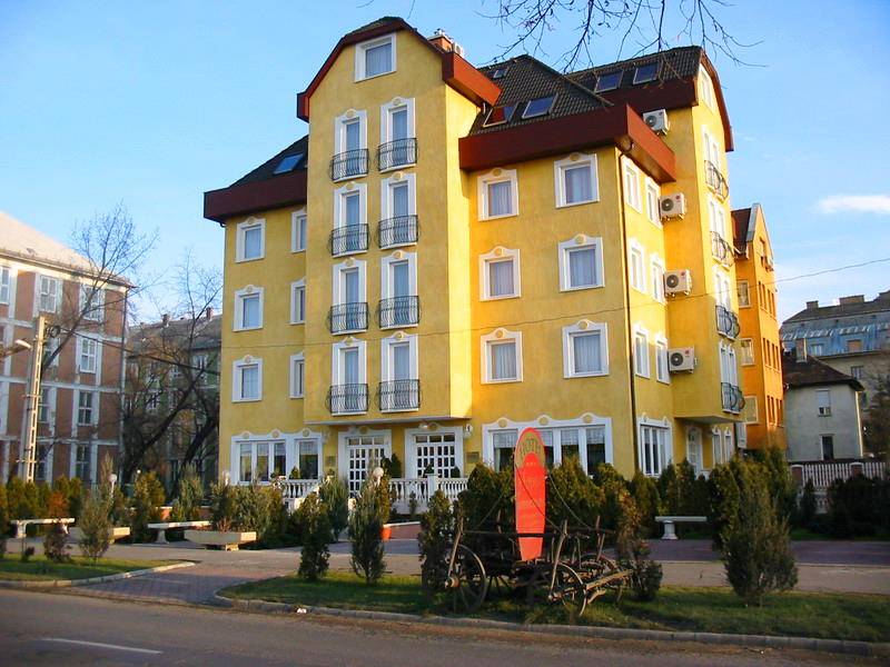 Image #1 - Hotel Happy Apartments - Budapest